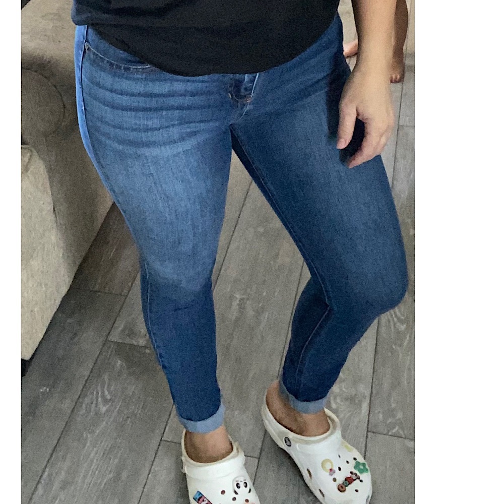 Fashion nova mid rise skinny jeans